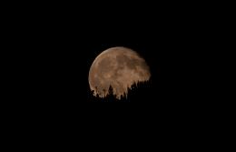 fullmoonrisingoverswanmtn